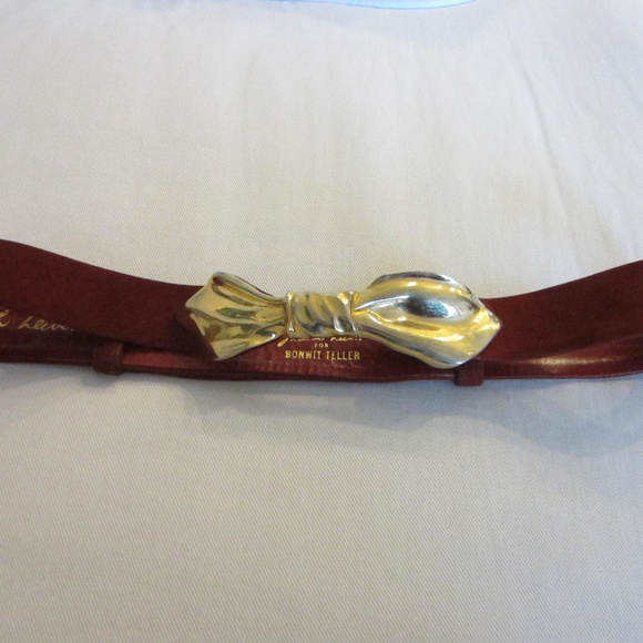 Judith Leiber Bonwit Teller Red Leather Gold Bow Signature Belt main image 12